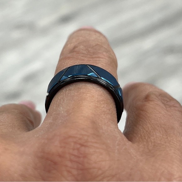 New 8mm Tungsten blue black IP plated Trapezoid stepped edge sizes 7 to 15 - Picture 7 of 8